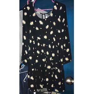 Black long sleeved dress w/ daisies (Torrid)
